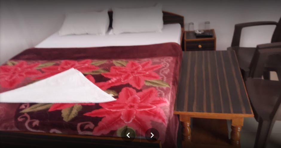 Hotel Inder Place Uttarkāshi Zewnętrze zdjęcie